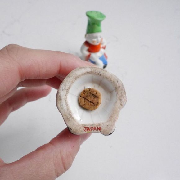 Vintage Ceramic Salt and Pepper Shaker Set - Two Japanese Chefs - Japan - Picture 4 of 8